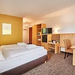 Parkhotel 4* Nuembrecht
