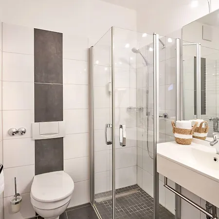 Parkhotel فندق 4*